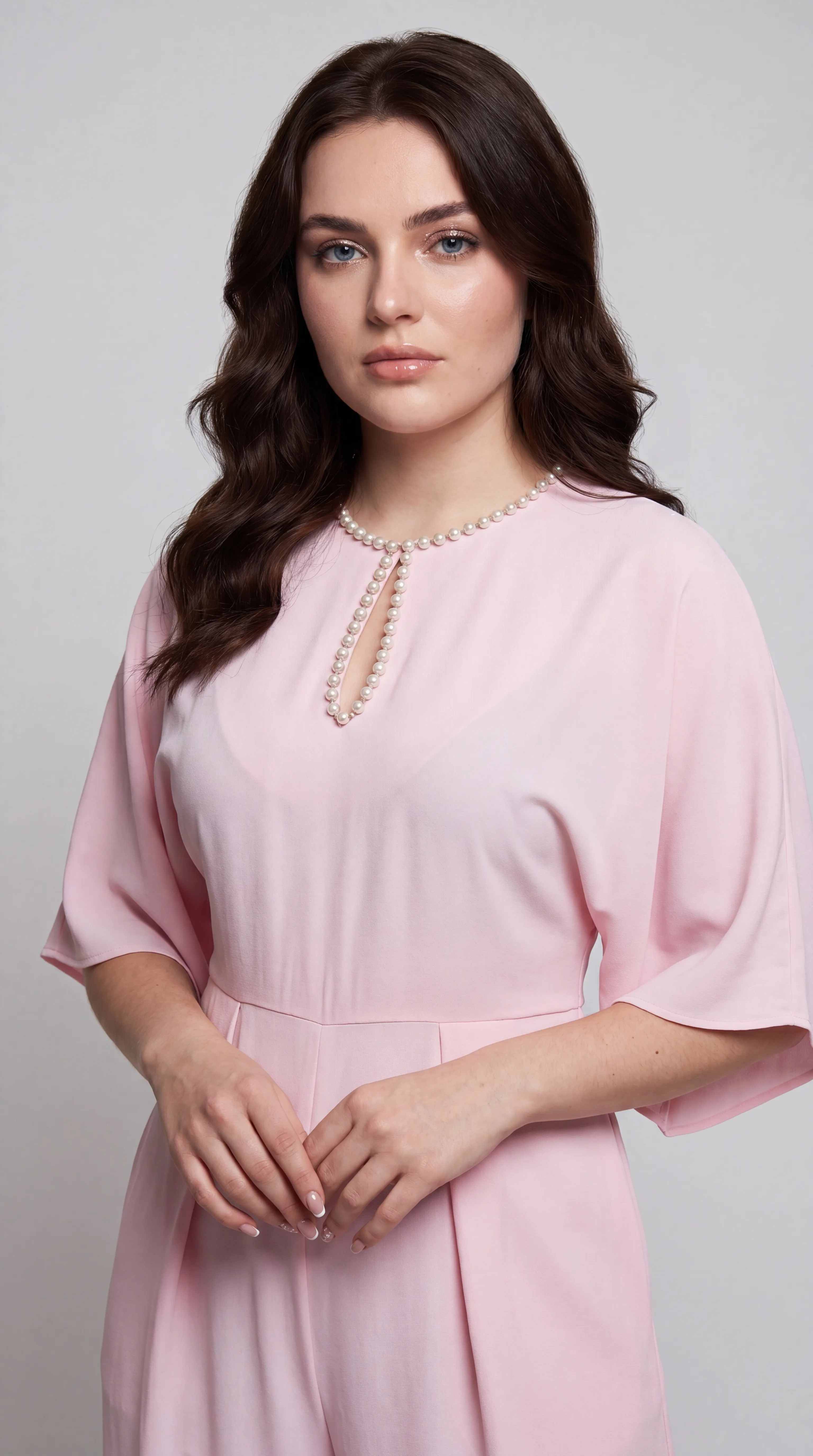 WOMANLY-2754 - 2